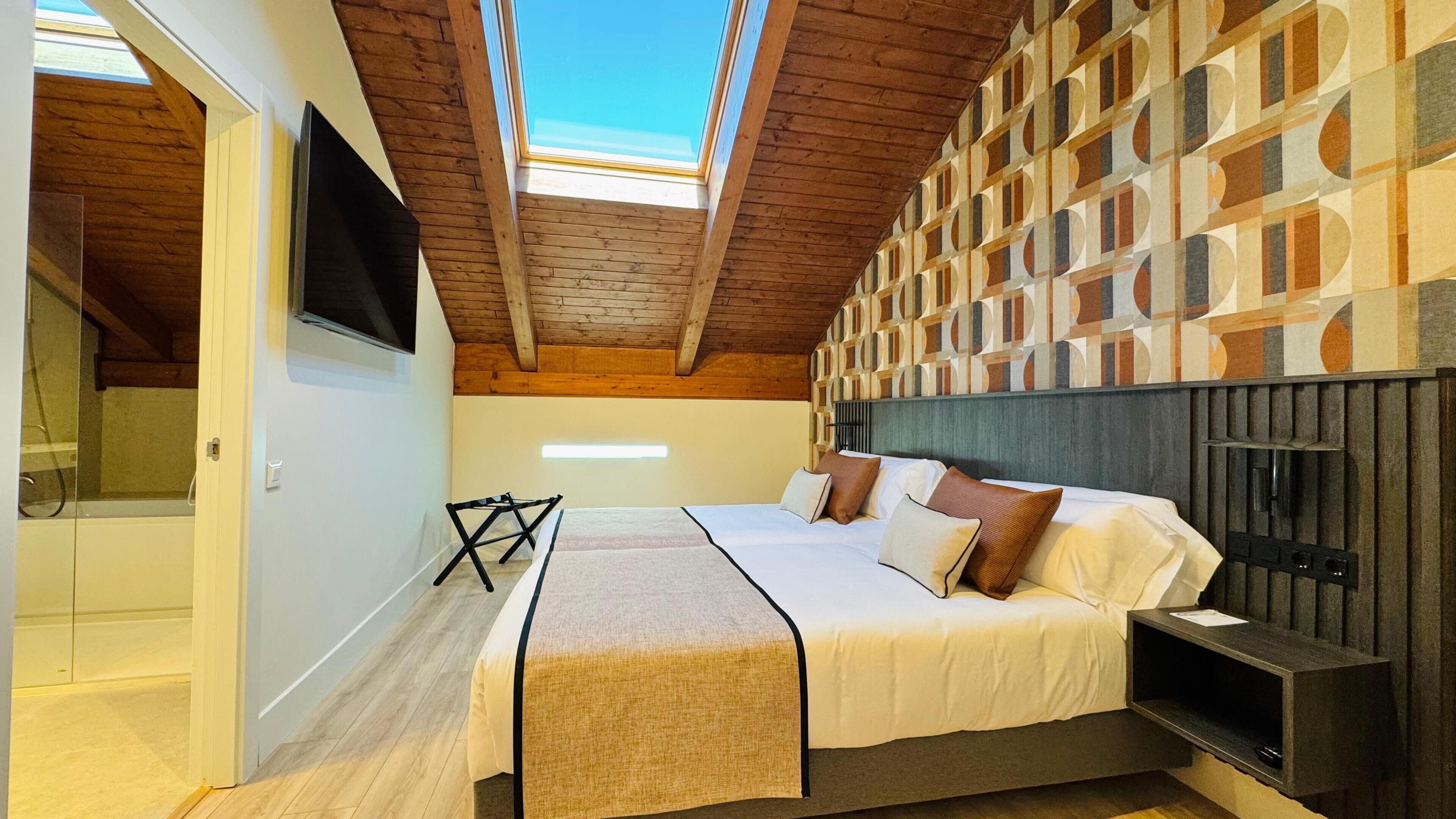 Chambre double | Coffre-fort, rideaux d’obscurcissement, accès au Wi-Fi (inclus)