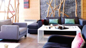 Apartment | Living room