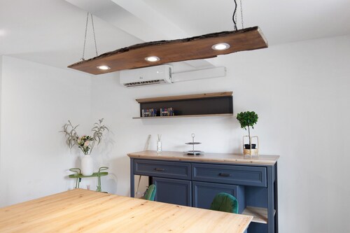 Ferienhaus Naturparadies an der Saale mit Grill im Innenhof , Boot, Wlan, Netflix, und Klimaanlage
