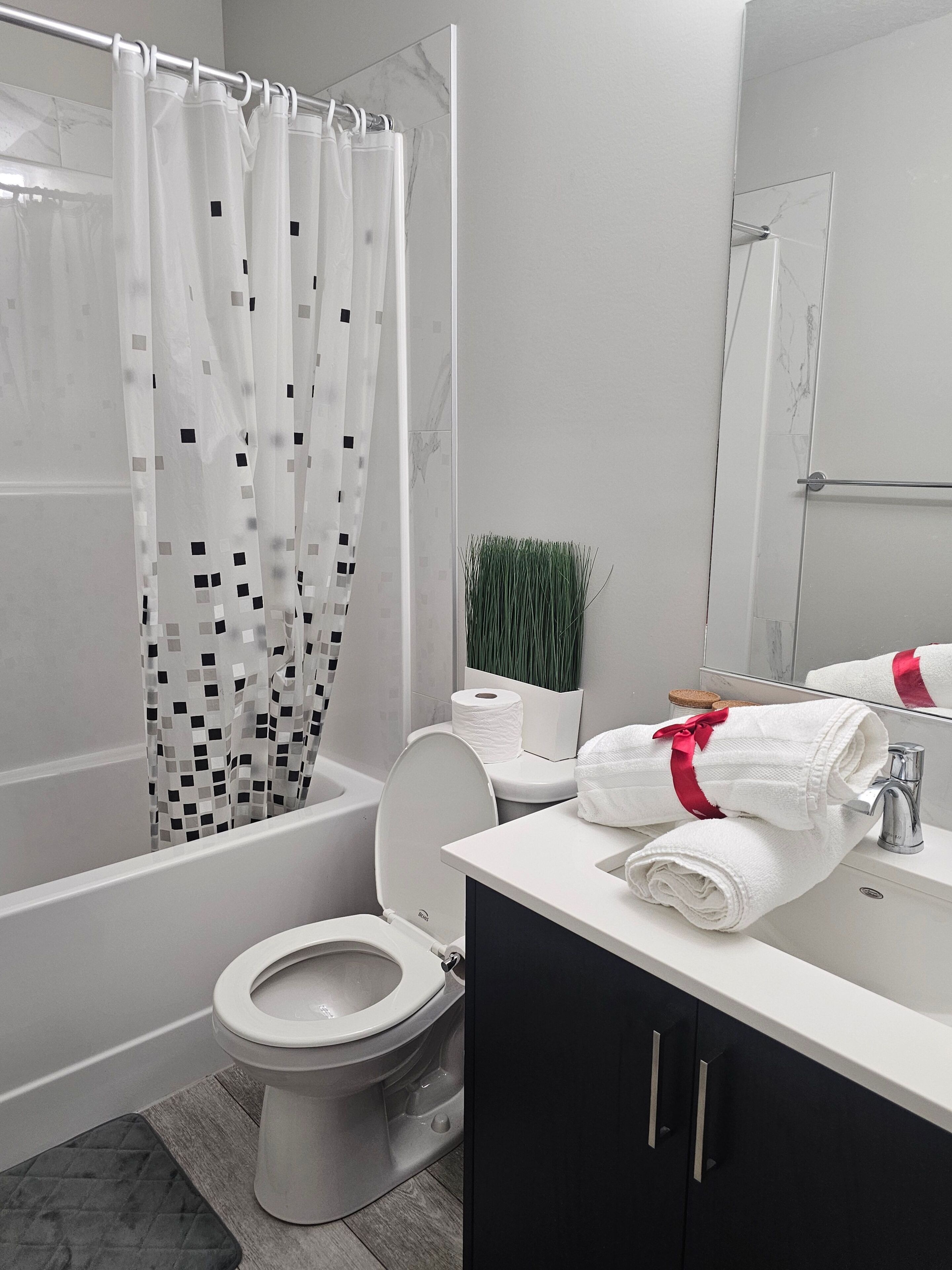 Room, 2 Bedrooms | Bilik Mandi