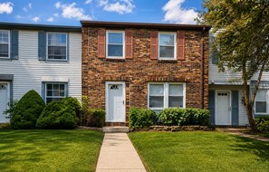 Exterior - Stonetrail Retreat, Stylish 3BR Near Intel, Hospitals & Easton (Reynoldsburg)