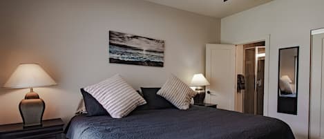 3 chambres, fer et planche à repasser, Wi-Fi gratuit, draps fournis