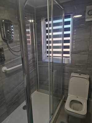 House, 2 Bedrooms, Terrace, City View | Bathroom