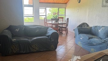 Apartment, 2 Schlafzimmer, Raucher | Wohnzimmer