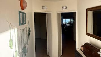Apartment, 2 Bedrooms, Smoking | Interior