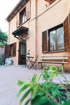 Outdoor dining - BuddyRent - Spanish Steps - Roma Centro - 4 (Rome)