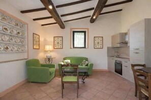 Living area - Vrbo Property (Suvereto)