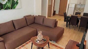 Family Apartment, Balcony, City View | Living area