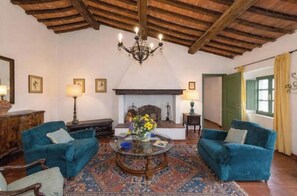 Interior - Vrbo Property (Suvereto)