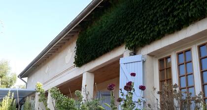 Gîte de Gascogne - 6 personnes avec piscine privée, terrasses partagées et Wi-Fi