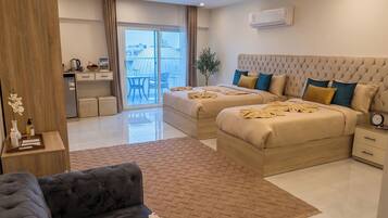 1 bedroom, in-room safe, iron/ironing board, WiFi (free)