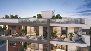 Een meerlaags woongebouw met balkons, buitenplaatsen en een mix van moderne en traditionele meubels.