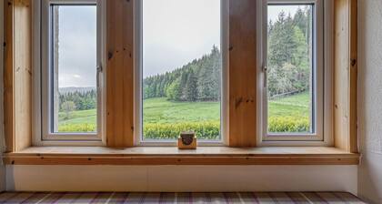 Stunning private villa for 4 people with WIFI, TV and panoramic view
