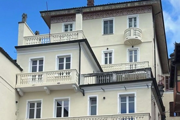 Gebäude, Fenster, Balkon, Zuhause, Wohnung, Formen, Schiebefenster, Farbe, Baluster