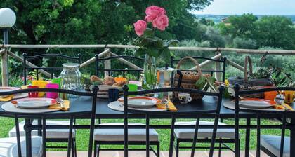 Stunning private villa for 6 guests with private pool, A/C, WIFI, TV, patio and pets allowed