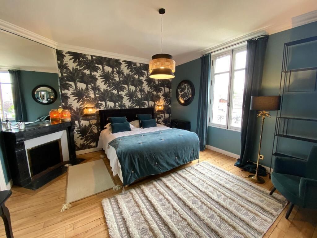 Family Suite | Blackout curtains, iron/ironing board, free WiFi