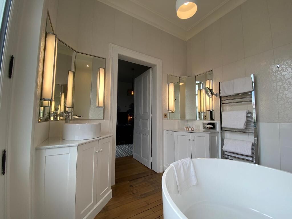 Habitación Deluxe doble, vistas al jardín | Baño