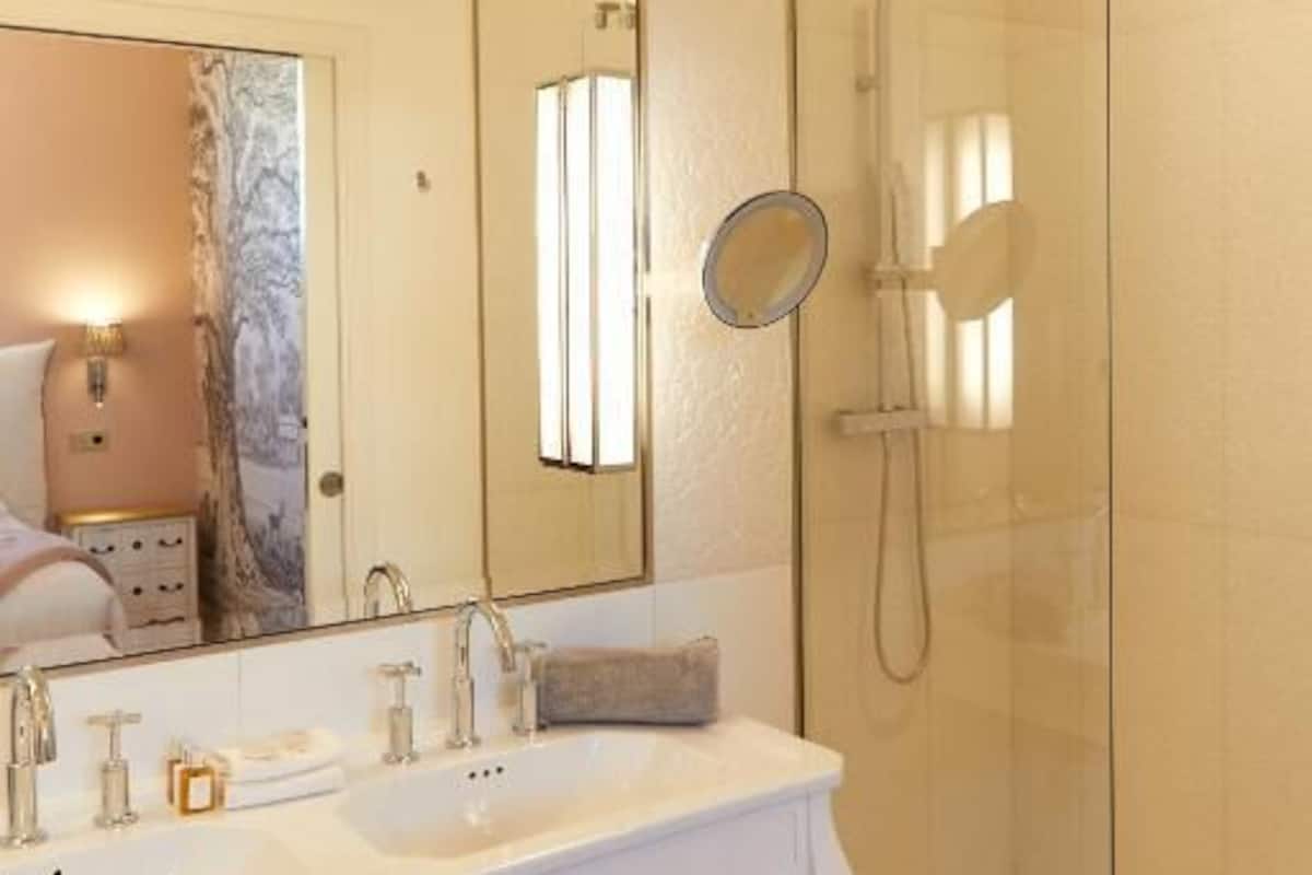 Chambre Deluxe double | Salle de bain