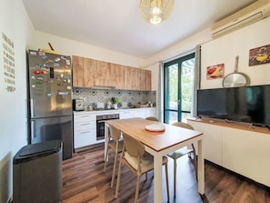 Private kitchen - Nice apartment for 2 people with A/C, WIFI, private pool, TV and terrace (Termini Imerese)