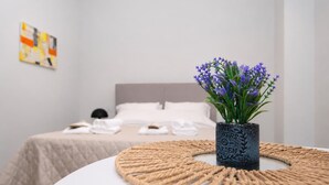 Ảnh chưa phân loại, 5 trong số 28 ảnh, nút