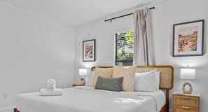 Desk, iron/ironing board, WiFi, bed sheets - Boutique Bungalow + Bonus Studio | Private Group Getaway Near SoCo & Zilker (Austin)