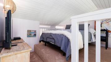 1 bedroom, iron/ironing board, travel crib, WiFi (free)