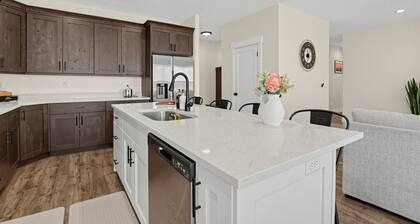 Mountain View Home with Large Yard Near Salt Lake