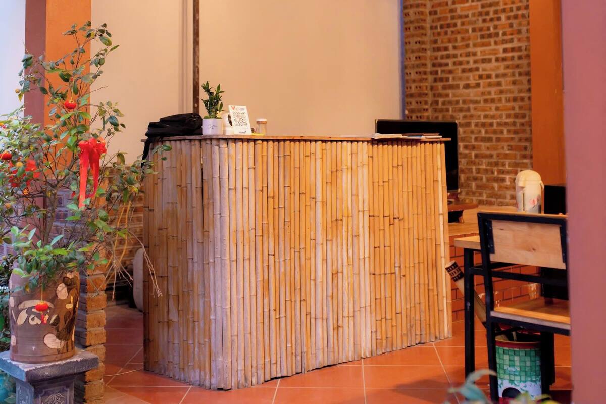 Phòng cơ bản, quang cảnh sân vườn | Khu sảnh