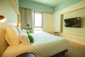 Classic Double Room | In-room safe, desk, laptop workspace, soundproofing - Ysotop Hôtel Grenoble (Grenoble)
