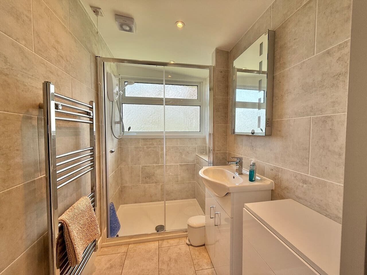 Hair dryer, towels