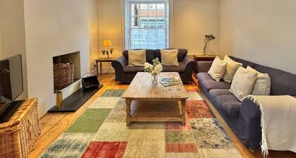 2 Bedroom Character Home in Central Topsham
