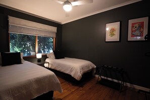 Room - Pet-Friendly Family Home in Tullamarine - Perfect for Long Term Stays | Sleeps 6 (Tullamarine)