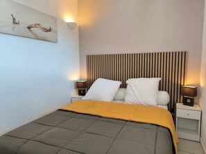 Room - Vrbo Property (Théoule-sur-Mer)