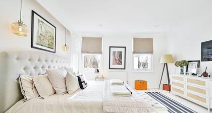2 Bed Chelsea Townhouse Sleeps 5 - Pet Friendly