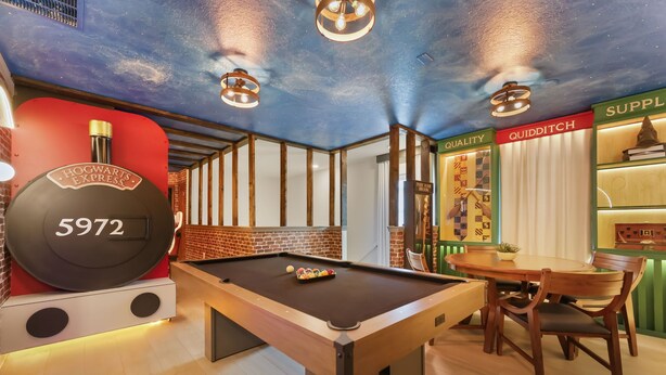 Spielezimmer