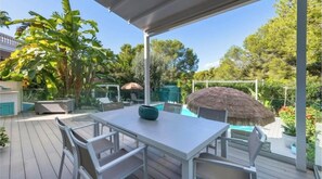 Outdoor dining - Vrbo Property (Costa de la Calma)