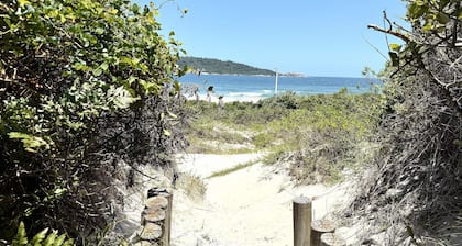 Foot in the Sand: private beach access | Wi-Fi