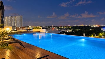 Piscina all'aperto
