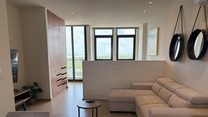 Estúdio conforto, sacada, vista para a lagoa