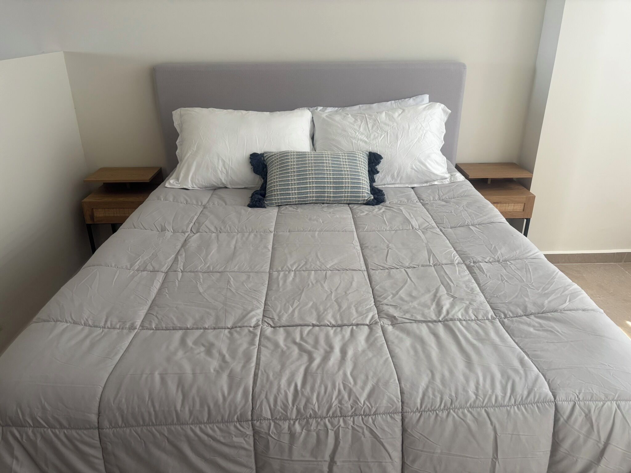 Classic Studio con vista a la Laguna | Desk, laptop workspace, blackout drapes, free WiFi