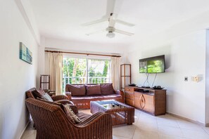 Apartment, 2 Bedrooms, Balcony, Garden View | Living room - Alicia Beach, Hispanola Sol! (Sosúa)