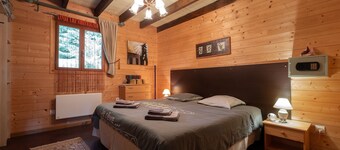 Chalet des Charbonneux with Private Terrace