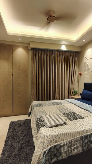 In-room safe, desk, laptop workspace, blackout drapes