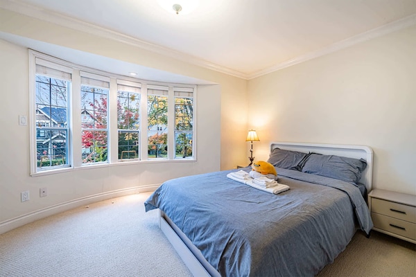 Comfortable Room In A Shared Home - Vancouver