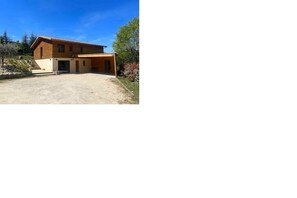 Exterior - Vrbo Property (Dieulefit)