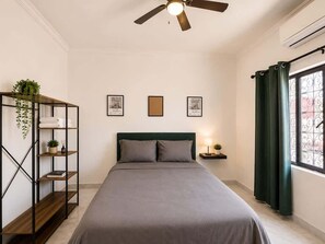Ferros/tábuas de passar roupa, Wi-Fi, roupa de cama