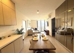 TV, fireplace, offices - Depto. equipado + Vista + cerca Consulado y UDEM (Santa Catarina)