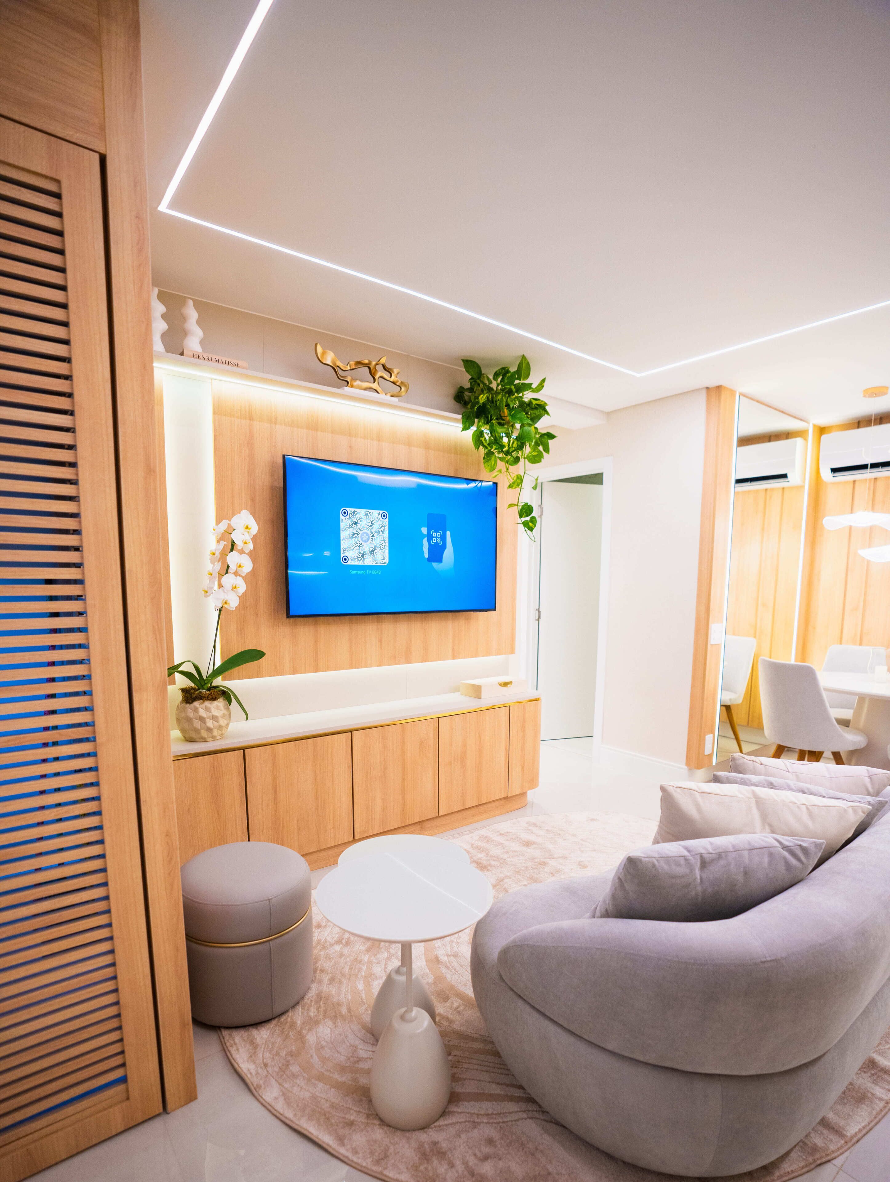 Deluxe Apartment, Park View | Living area