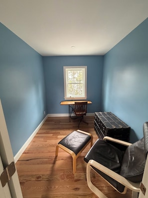 Interior - Cozy 2-bedroom house on the ocean in beautiful Milbridge with AC (Milbridge)