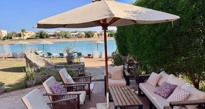 Luxury 4BR Lagoon Villa Private Beach Sleeps 9 El Gouna